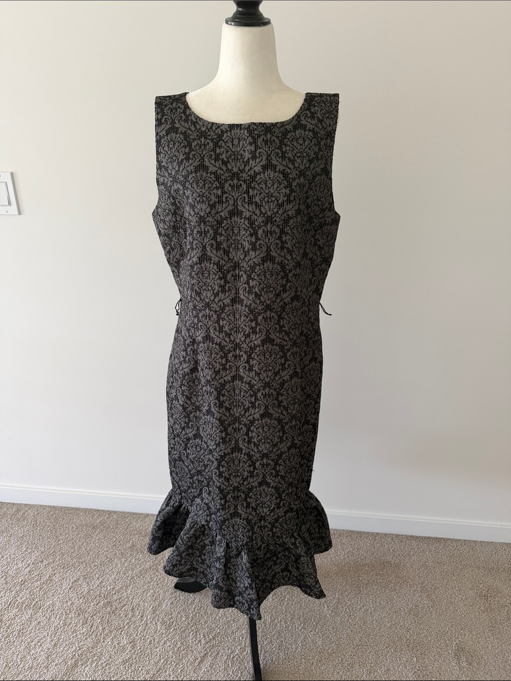 Oscar by Oscar de la Renta Dress Flounced Metallic Jacquard Sleeveless Size 12
